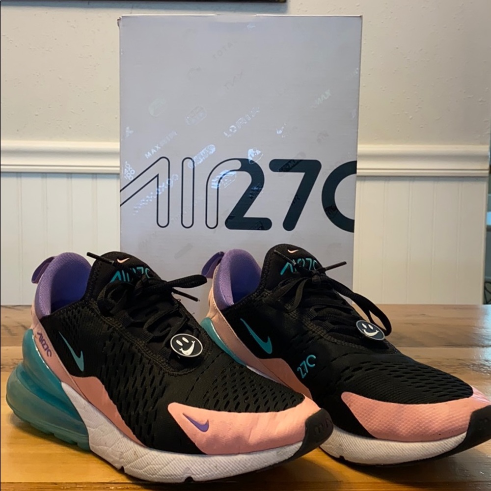 NIKE air max 270’s ... have a Nike day!!